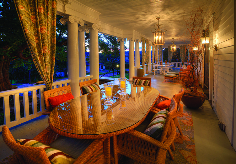 Outdoor dining area at the Bluefield Inn in Bluefield, West Virginia