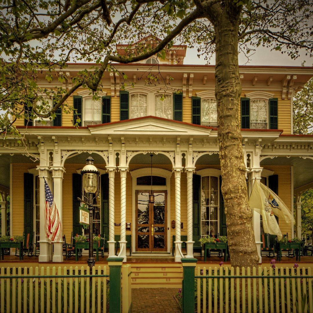 The Mainstay exterior.