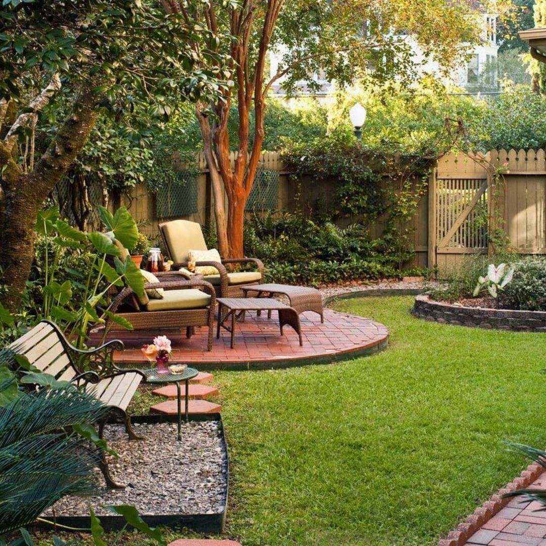 Garden and sitting area at Devereaux Shields House.